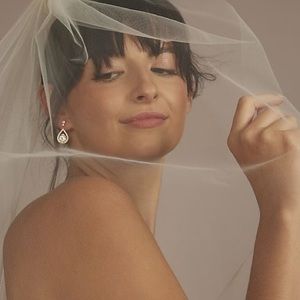 NWT David’s Bridal Ivory Tulle Walking Veil. Simple and Elegant.